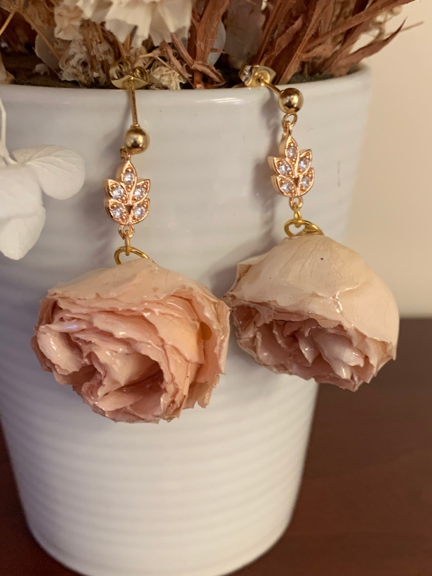 Cream hanging roses