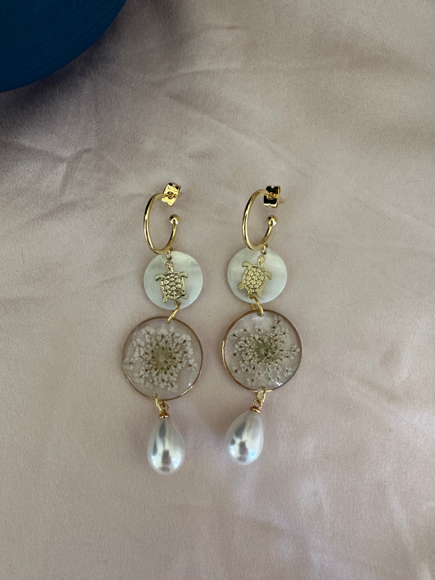 Shell and floral earrings