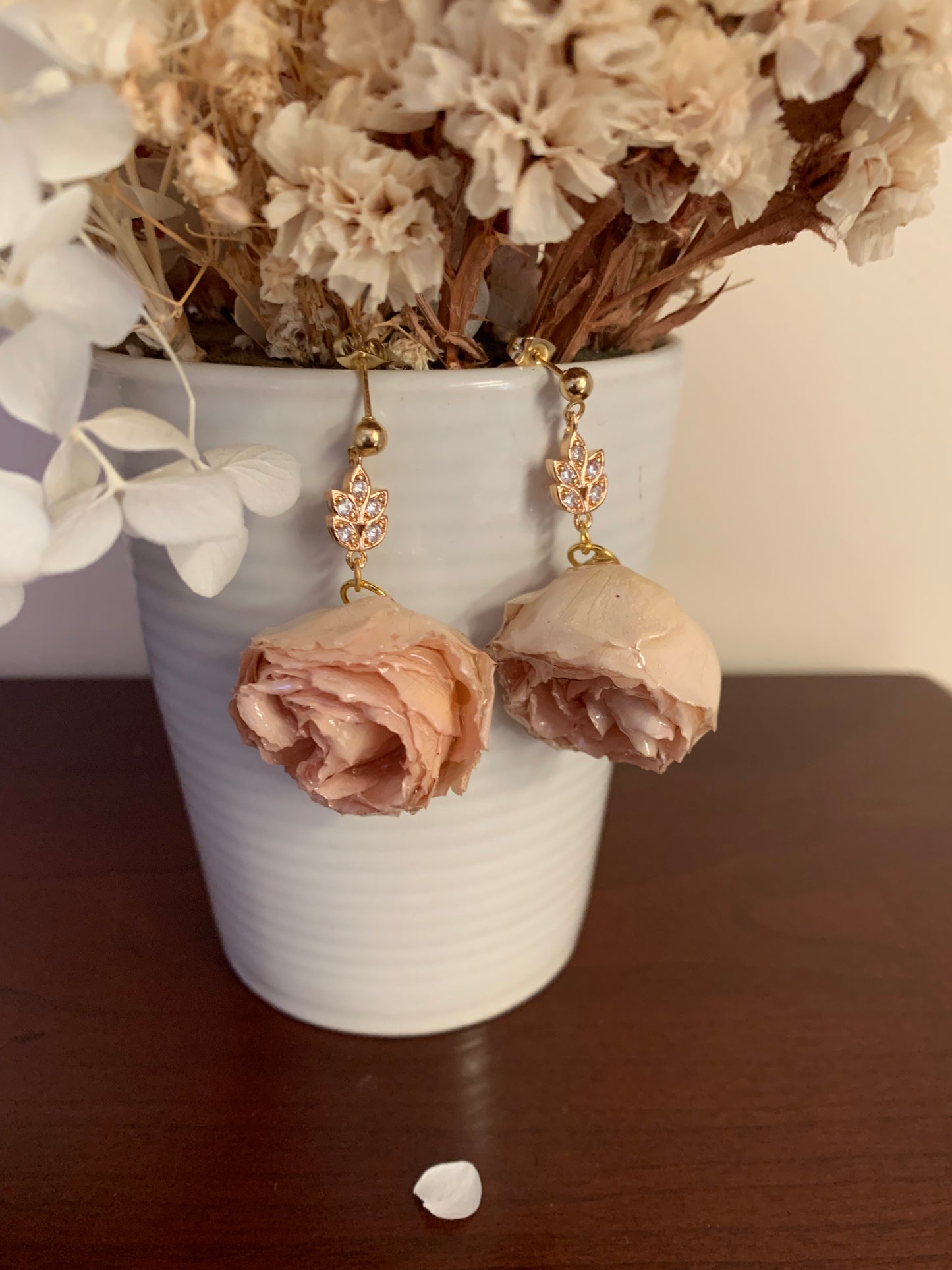 Cream hanging roses