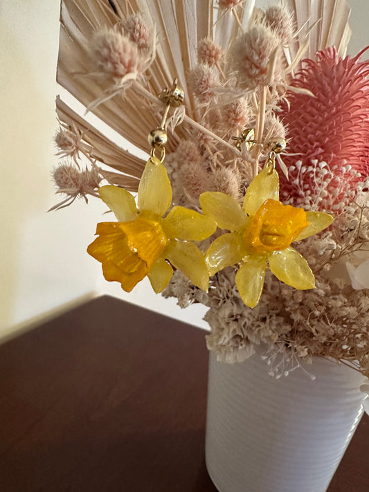 Daffodil earrings