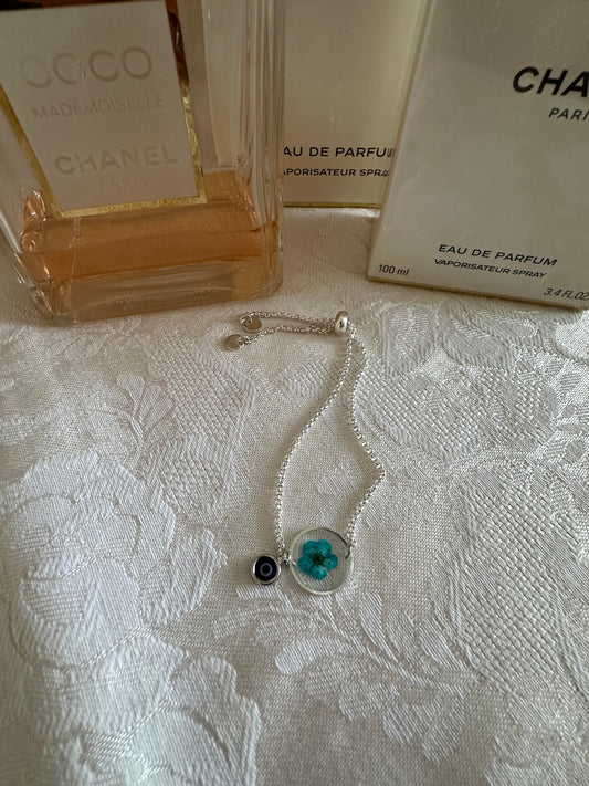 Silver sliding chain floral bracelet