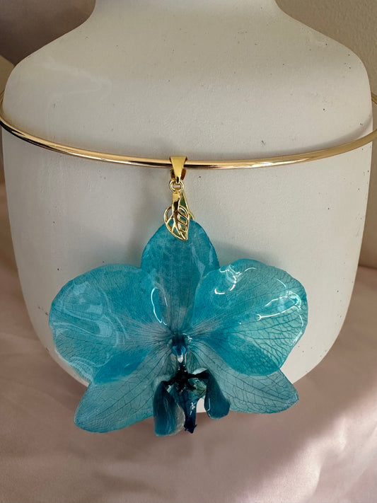 Blue orchid choker