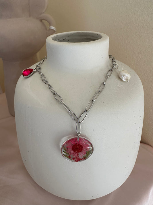 Hot pink daisy necklace
