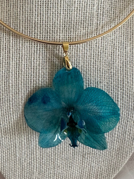 Blue orchid choker