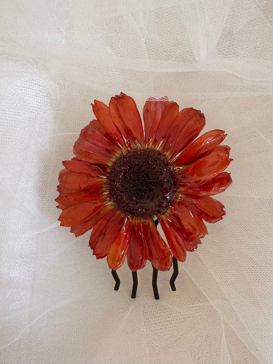 Orange gerbera hair comb